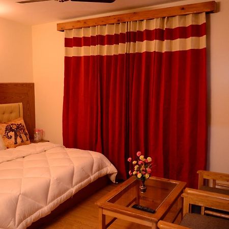Ambika Bliss Bed and Breakfast Manāli Eksteriør billede